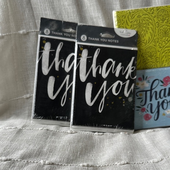 Thank You Card w/Envelopes Set of 40 cards (5 pks of cards with envelopes) NWT - Picture 2 of 12